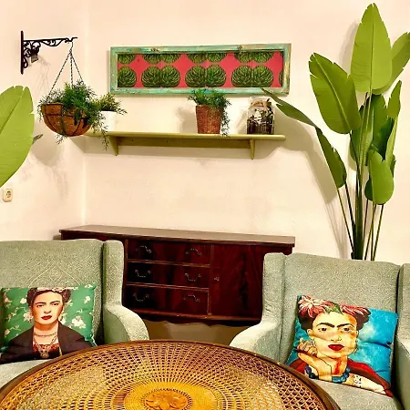Arty Studio Flat At Center Apartamento