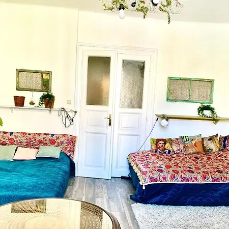 Apartamento Arty Studio Flat At Center Budapest