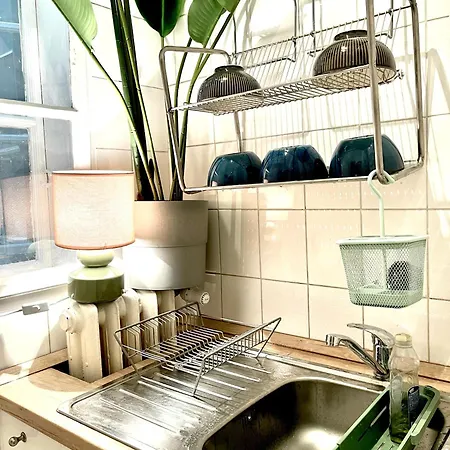Arty Studio Flat At Center *